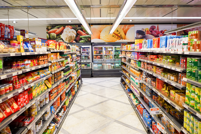 At the supermarket aisle, you can search for foods for your weight loss journey.
