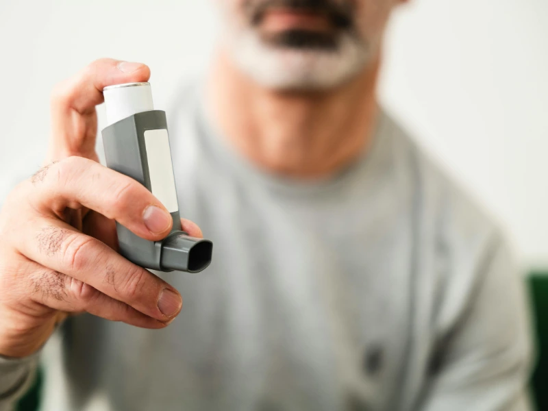 Asthma inhaler for quick relief of breathing difficulties